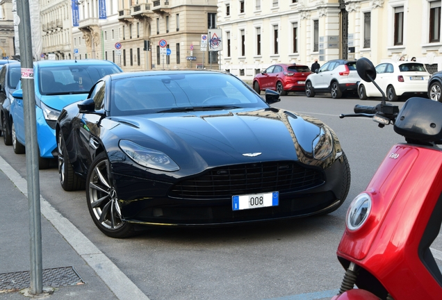 Aston Martin DB11 V8