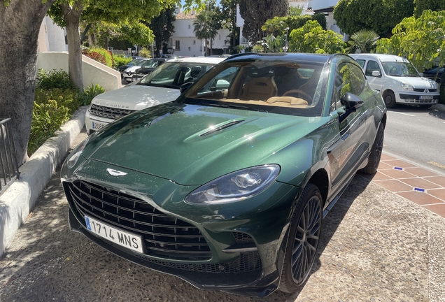 Aston Martin DBX707