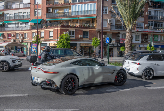 Aston Martin V8 Vantage 2018