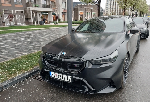BMW M5 G90