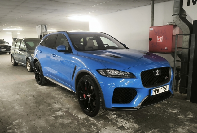 Jaguar F-PACE SVR