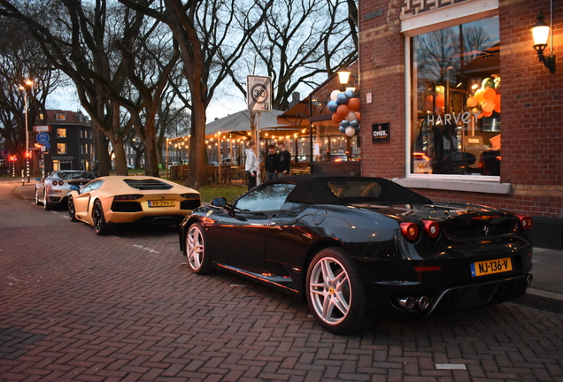 Lamborghini Aventador LP700-4