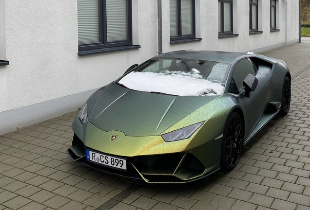 Lamborghini Huracán LP640-4 EVO