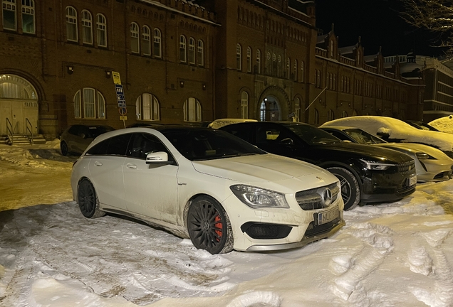 Mercedes-Benz CLA 45 AMG Shooting Brake