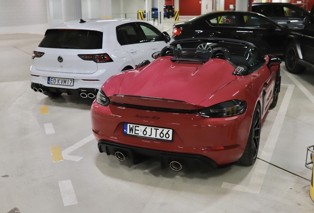 Porsche 718 Spyder RS Weissach Package