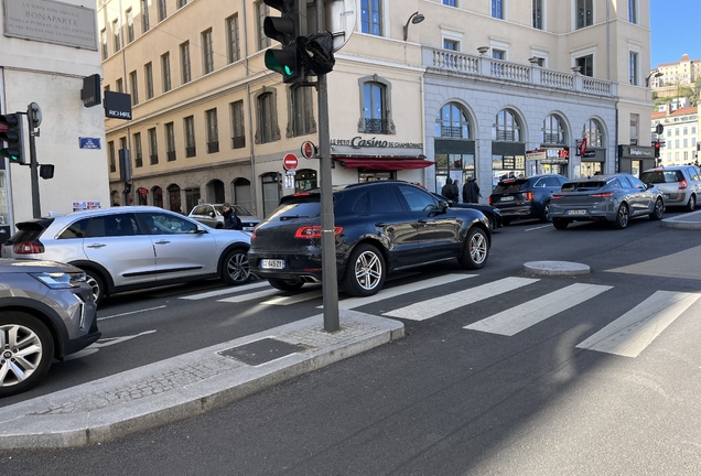 Porsche 95B Macan Turbo MkI