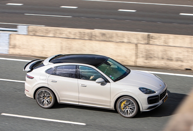 Porsche Cayenne Coupé Turbo S E-Hybrid