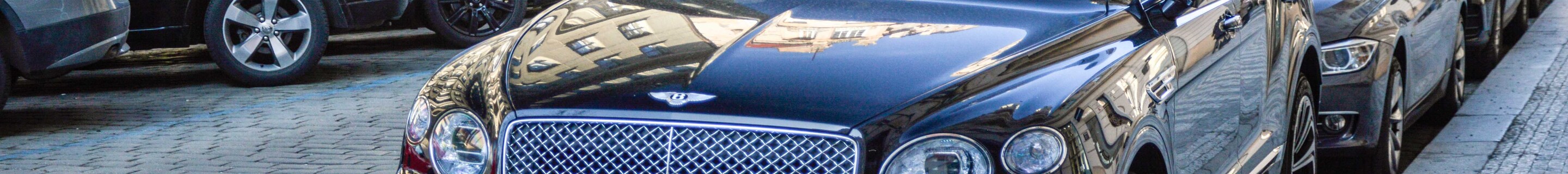 Bentley Bentayga V8 2021