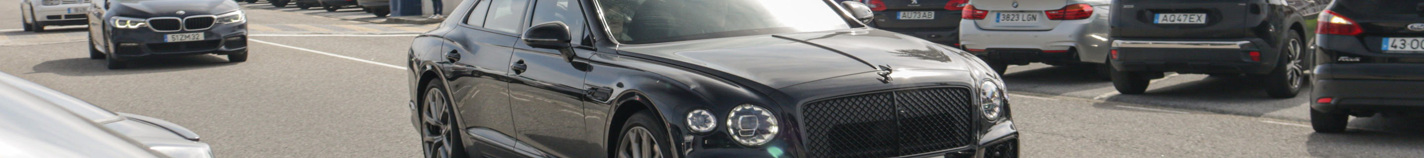 Bentley Flying Spur Hybrid S
