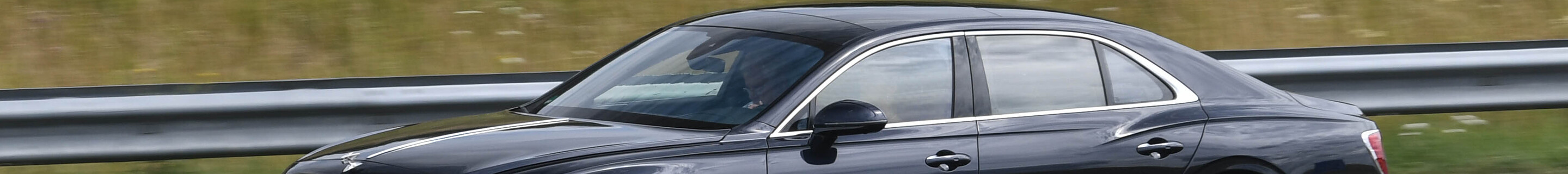 Bentley Flying Spur V8 2021