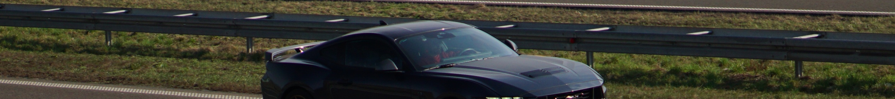 Ford Mustang Dark Horse 2024