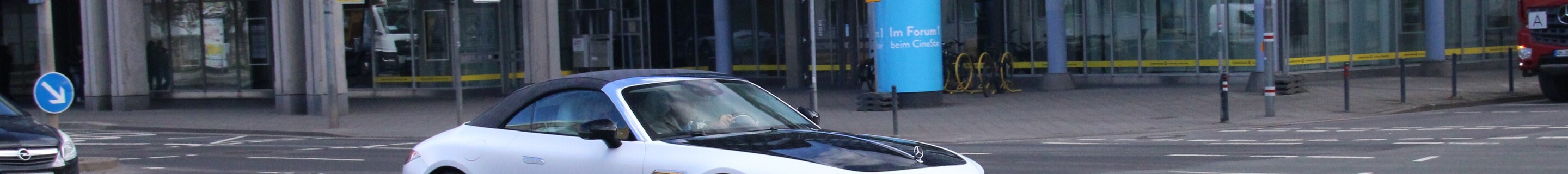 Mercedes-Maybach SL 680 Monogram Series