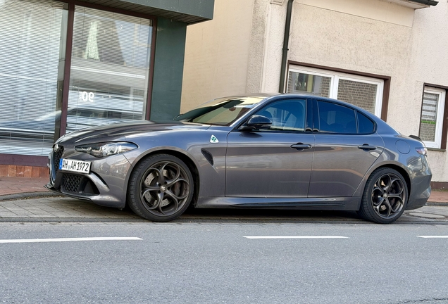 Alfa Romeo Giulia Quadrifoglio 2023