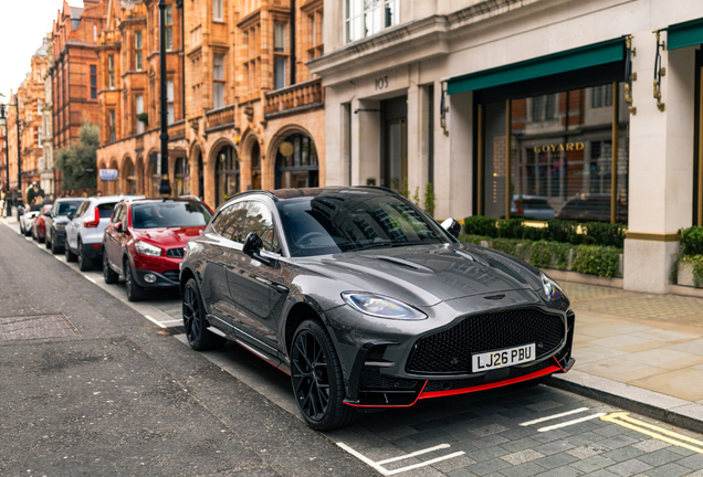 Aston Martin DBX S