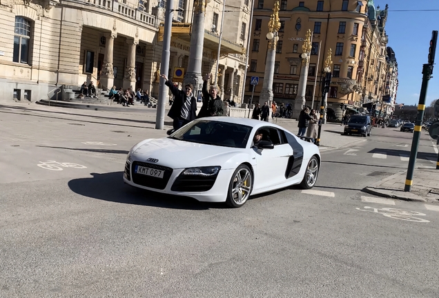 Audi R8 V10