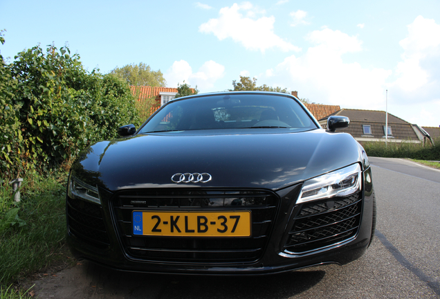 Audi R8 V10 Spyder 2013
