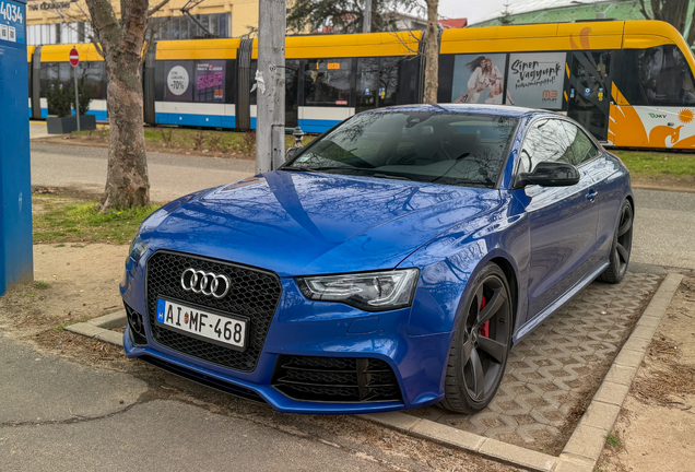Audi RS5 B8 2012