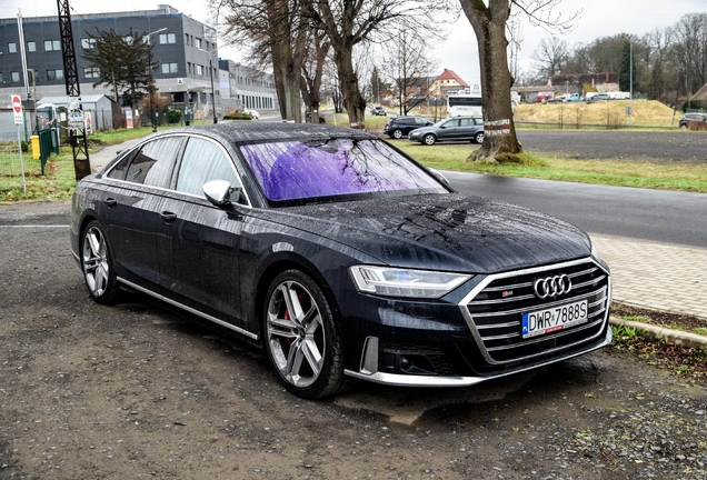 Audi S8 D5