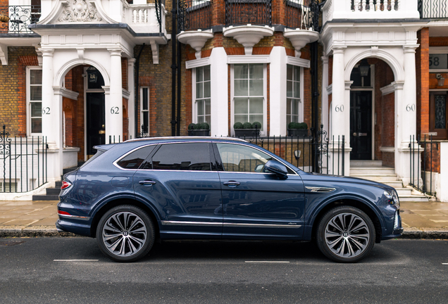 Bentley Bentayga Azure 2024