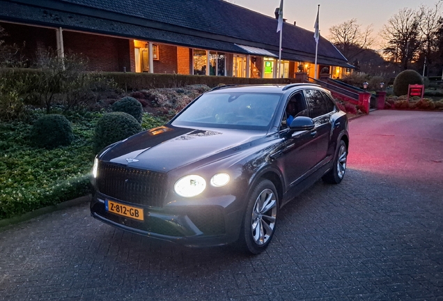 Bentley Bentayga Azure 2024