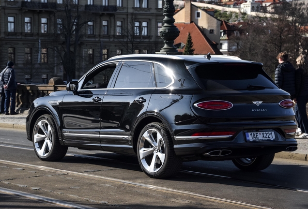 Bentley Bentayga Azure 2024