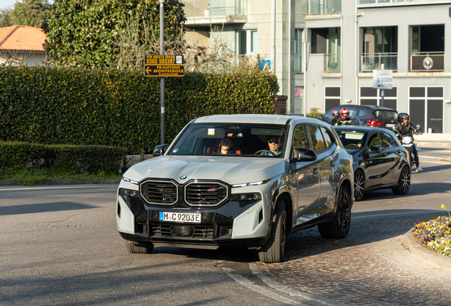 BMW XM G09 Label Red