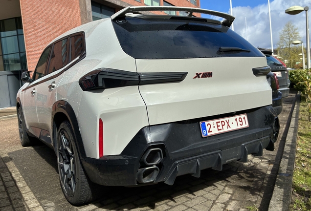 BMW XM G09 Label Red