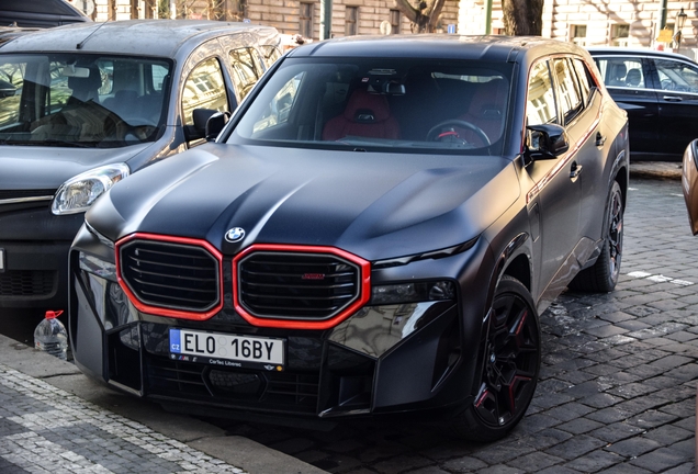 BMW XM G09 Label Red
