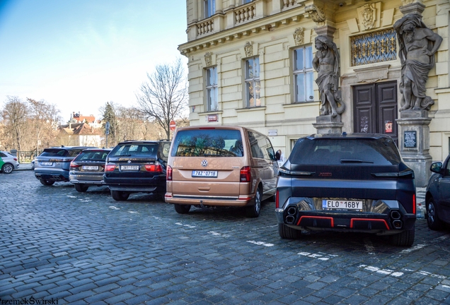 BMW XM G09 Label Red