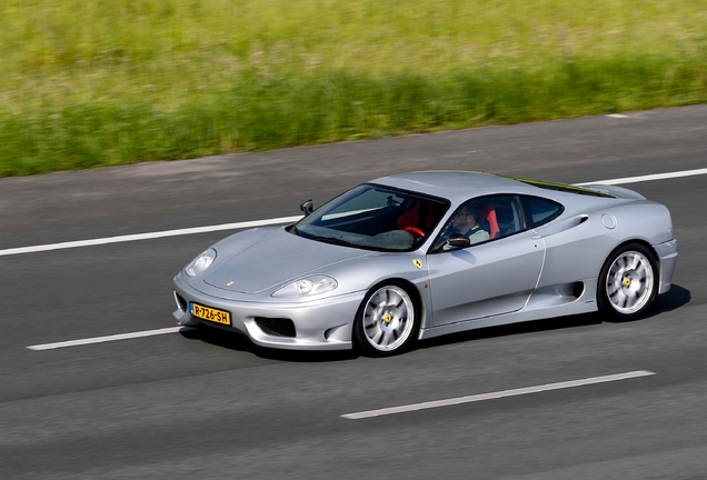 Ferrari Challenge Stradale