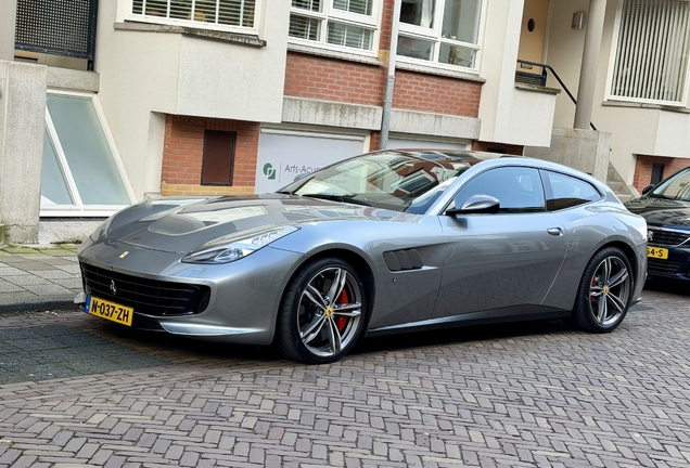 Ferrari GTC4Lusso