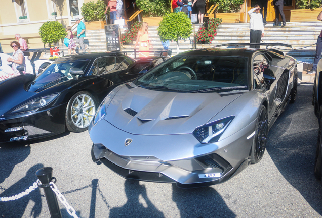 Lamborghini Aventador S LP740-4 Onyx Design