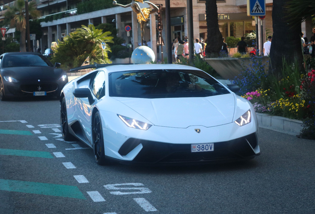Lamborghini Huracán LP640-4 Performante