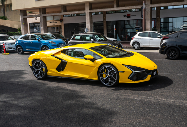 Lamborghini Revuelto