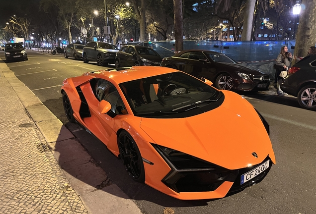 Lamborghini Revuelto