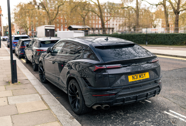 Lamborghini Urus S