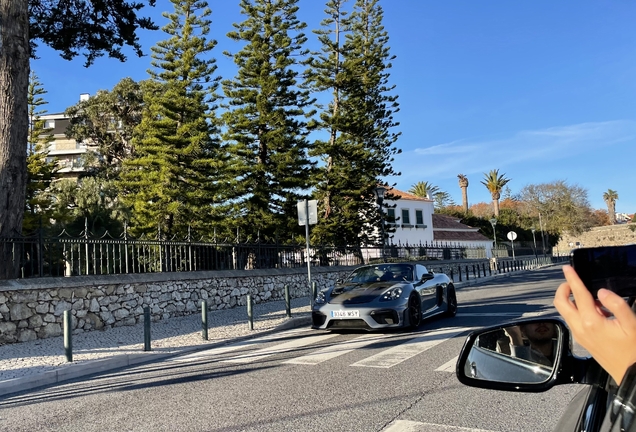Porsche 718 Spyder RS Weissach Package