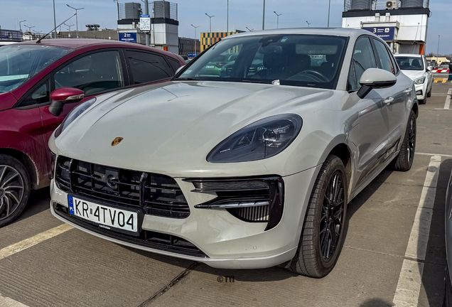 Porsche 95B Macan GTS MkII