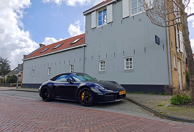 Porsche 992 Carrera 4 GTS Cabriolet MkII