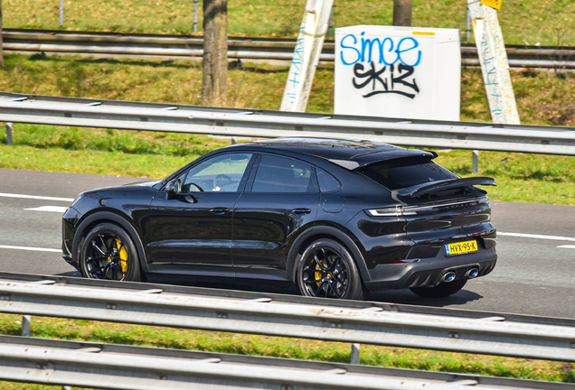 Porsche Cayenne Coupé Turbo E-Hybrid