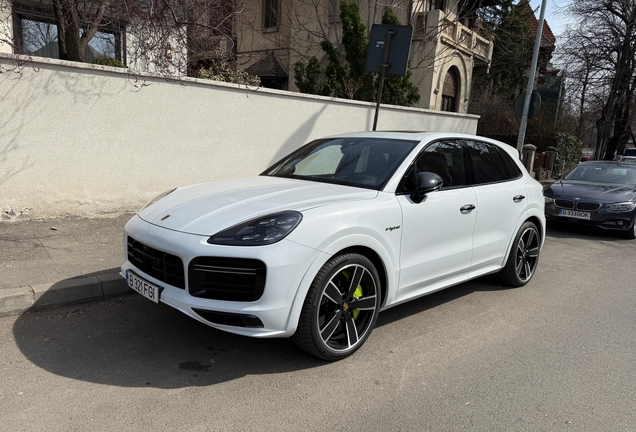 Porsche Cayenne Turbo S E-Hybrid