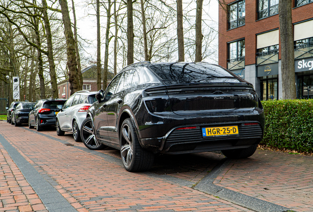 Porsche Macan EV Turbo