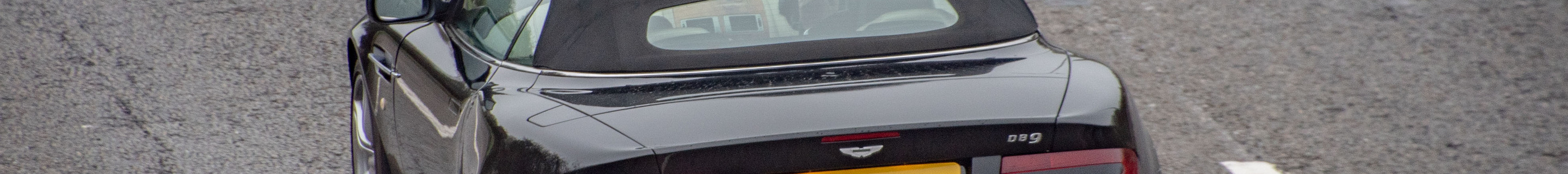 Aston Martin DB9 Volante