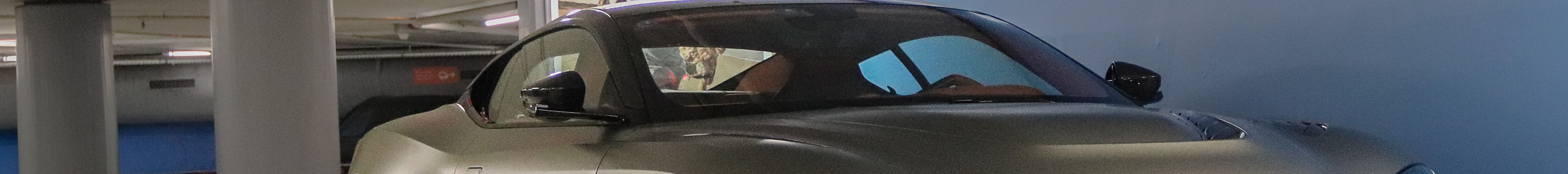 Aston Martin DBS 770 Ultimate