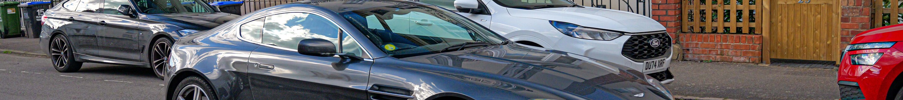 Aston Martin V8 Vantage