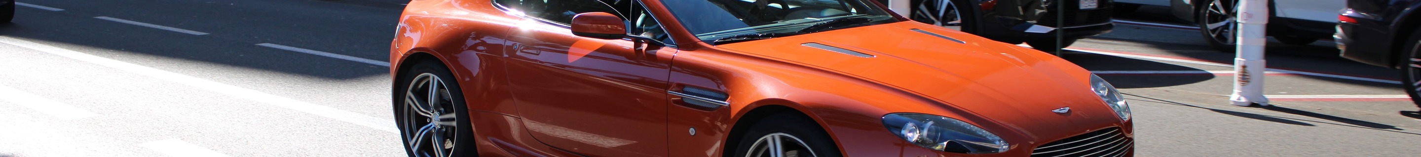 Aston Martin V8 Vantage N400