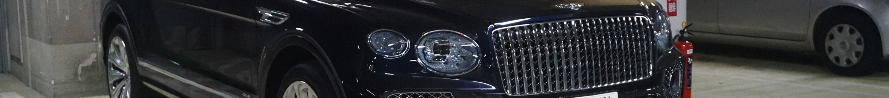 Bentley Bentayga Azure EWB First Edition