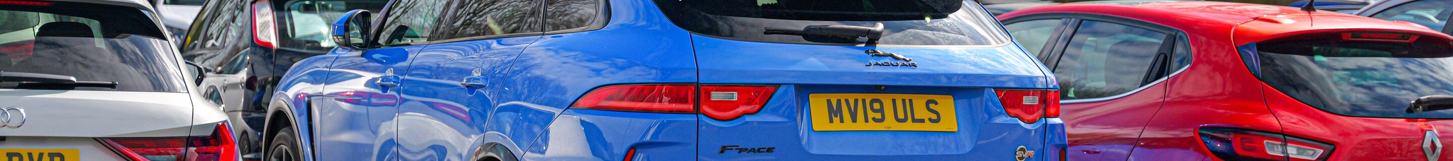 Jaguar F-PACE SVR
