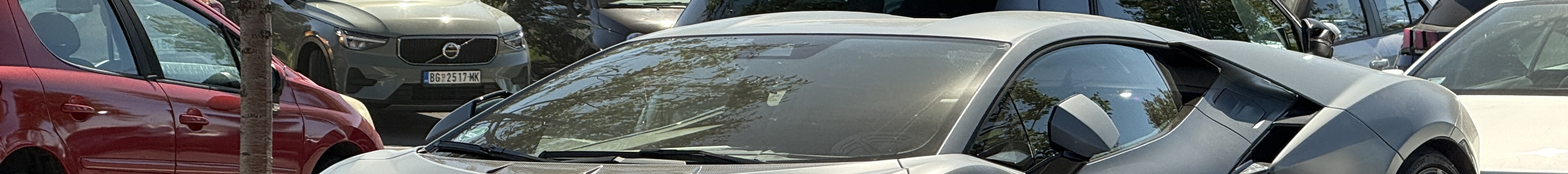 Lamborghini Revuelto