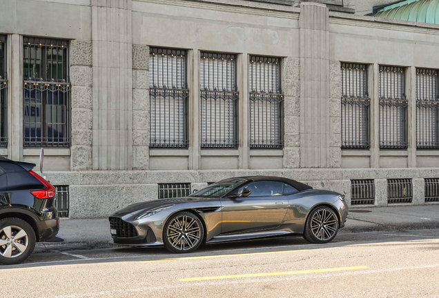 Aston Martin DB12 Volante